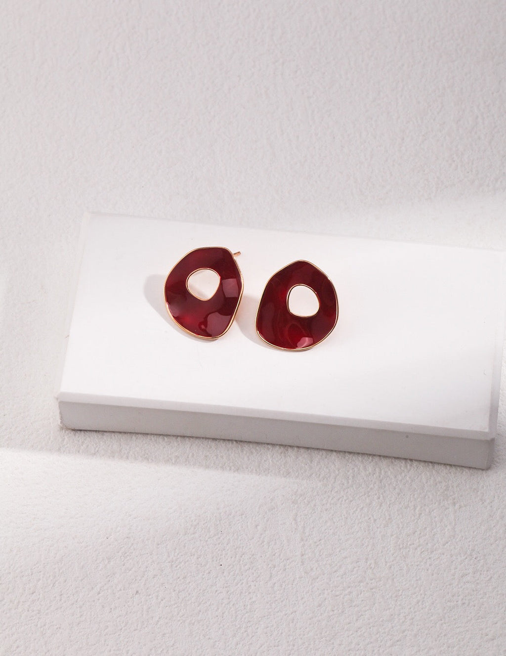 Red Drip Galze Irregular Oval Earrings