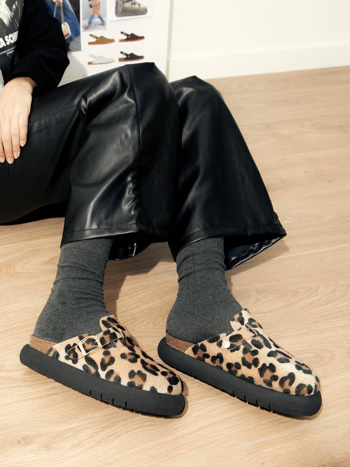 GENUINS - Wholesale Flats - Women's - RIVA VEGAN LEOPARD BALLOON1