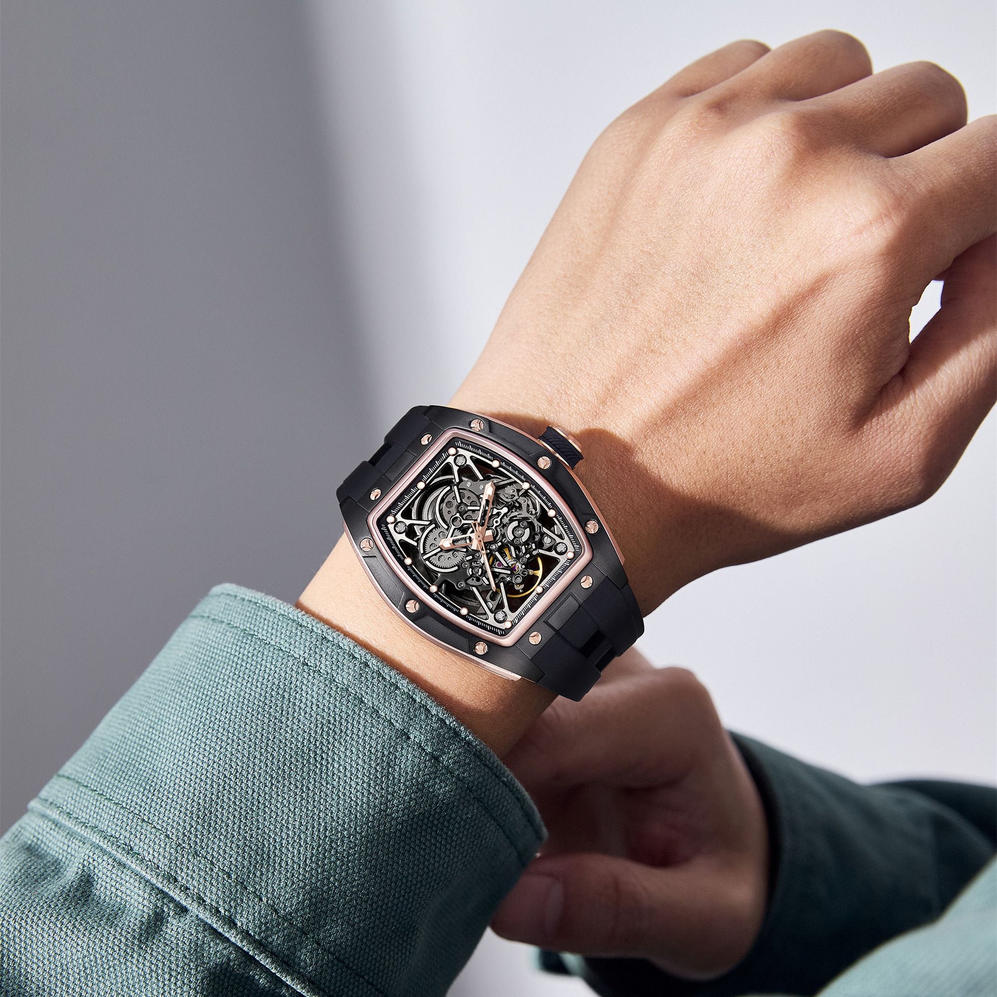 MEGIR Men's Mechanical Watch Fashion Hollow Out Automatic Movement Sport Wristwatches Waterproof Silicone Strap Watches 9198-3