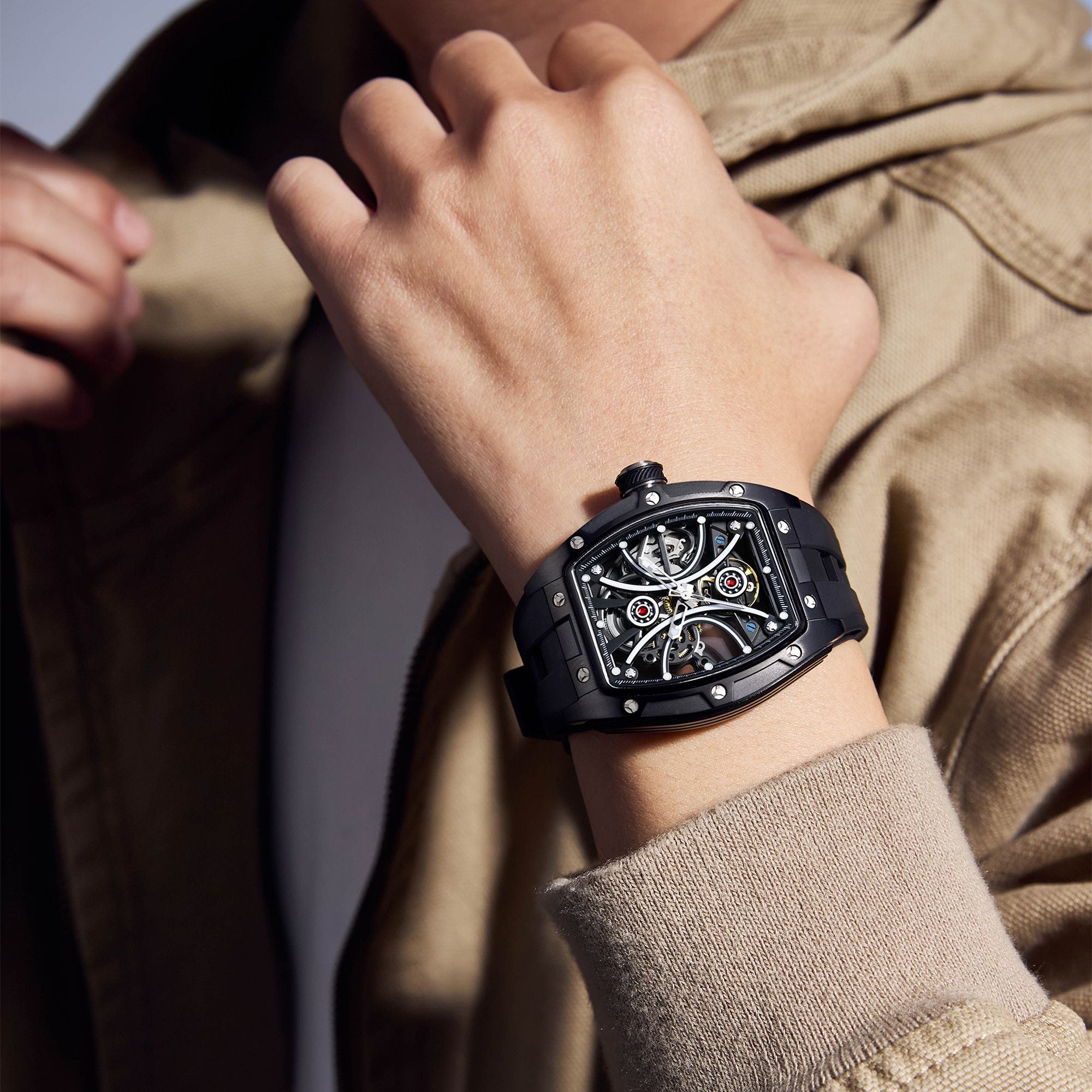 MEGIR Men's Sports Watch Fashion Automatic Mechanical Movement Watches Skeleton Luminous Waterproof Business Wristwatches 9198-4