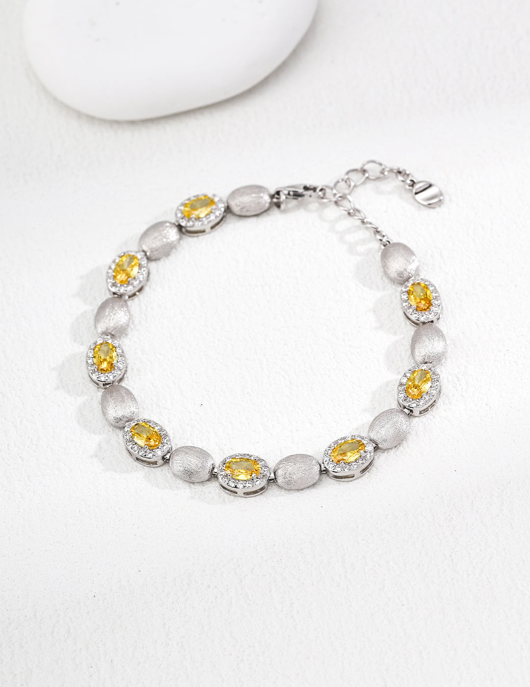 Vintage Matte Ruby-Inspired Zircon Bracelet